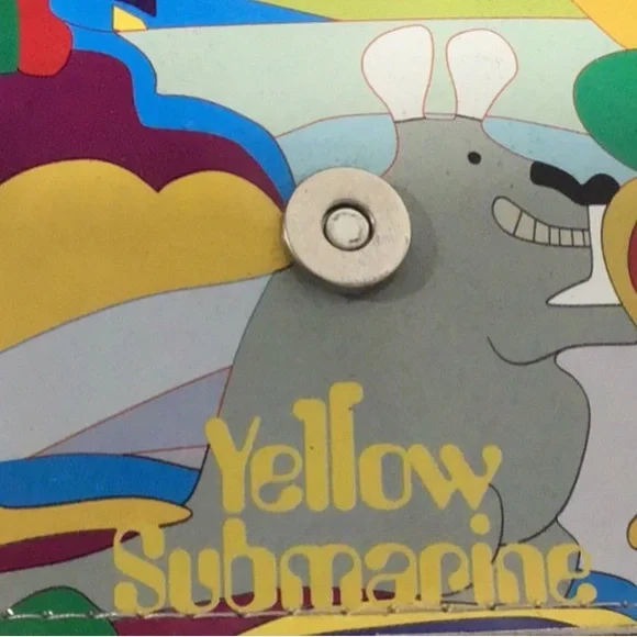 The BEATLES Yellow Submarine Eyewear Case with Colorful  display picture 1